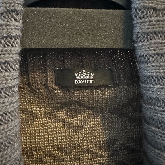 Poncho style sweater - Picture 4 of 4